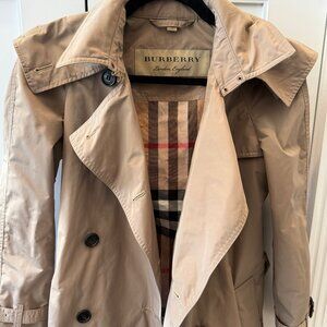 Classic Burberry Trench
